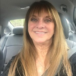 Meet your Posher, Phyllis